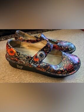Alegria Floral Mary Jane Flats in Black and Red Orange